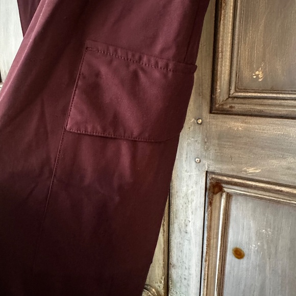 Old Navy High Waisted Sleek Tech Cargo Jogger in Plum Size M - Picture 7 of 7